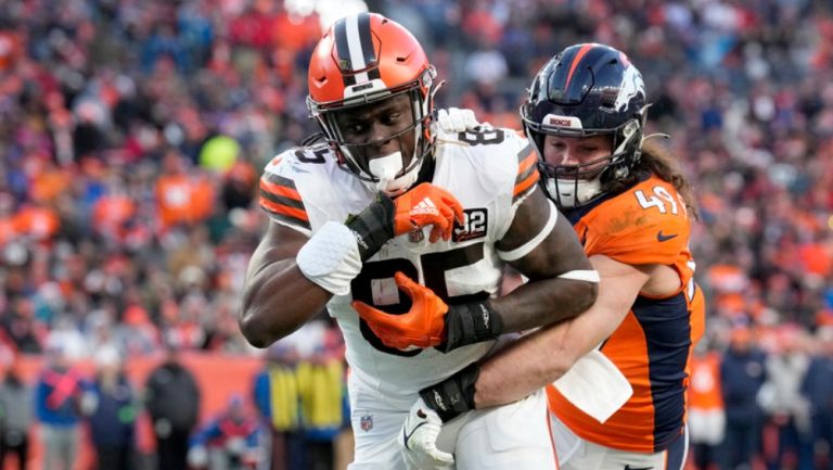 David Njoku, la estrella de NFL que jugó con el 17% de su cuerpo quemado