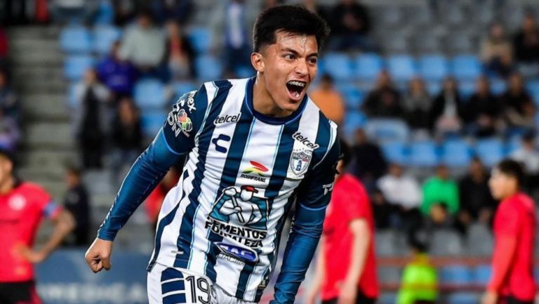 ¡Emotivo! Emilio Rodríguez festejó su primer gol en Primera División con sus padres