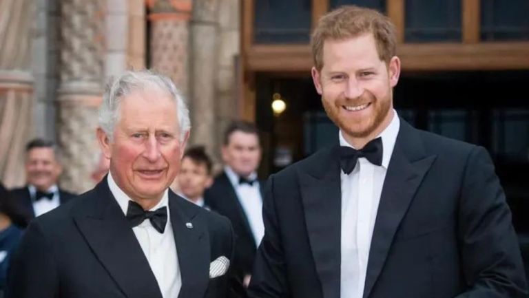 Príncipe Harry, irá a Londres a visitar a su padre recién diagnosticado con cáncer