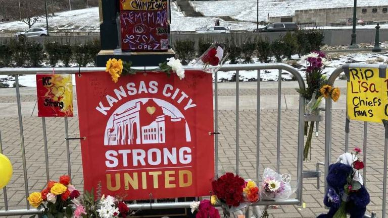 Los Kansas City Chiefs donan 200 mil dólares a víctimas del tiroteo