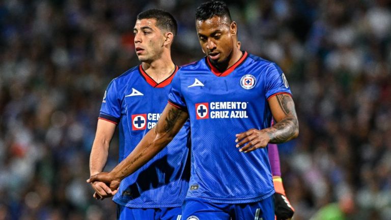 Willer Ditta se va expulsado en su regreso a Cruz Azul tras suspensión de tres partidos