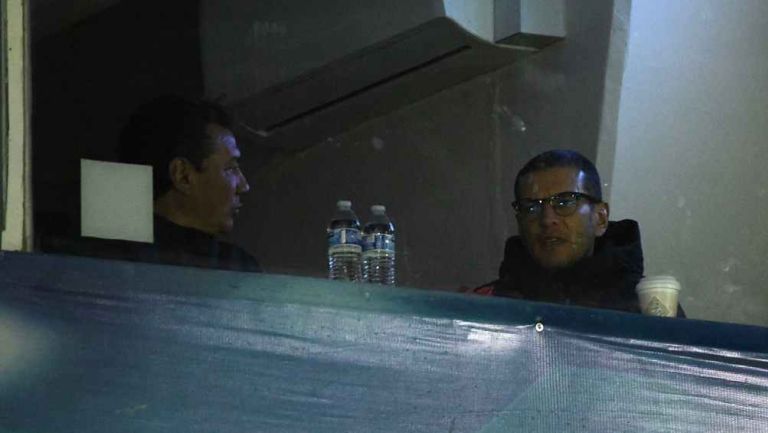 Jaime Lozano presente en el estadio para el juego de Cruz Azul vs Monterrey